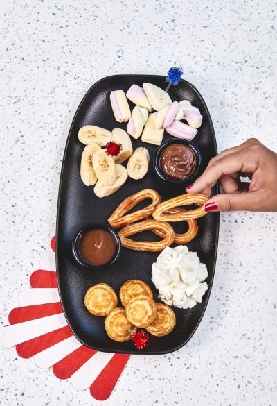 CHOCOLATE FONDUE